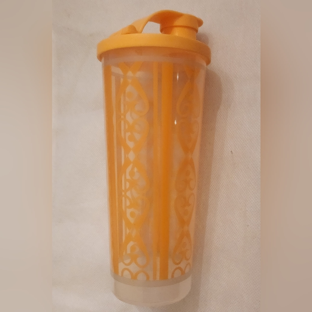 VTG Tupperware Dressing Cup